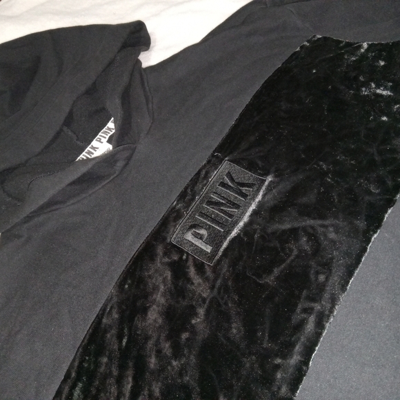 PINK Black Lace Sleeve Velvet Cropped Hoodie size XS - Picture 3 of 10